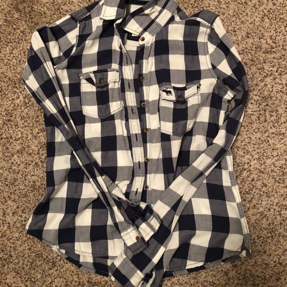 Abercrombie & Fitch women’s button down casual